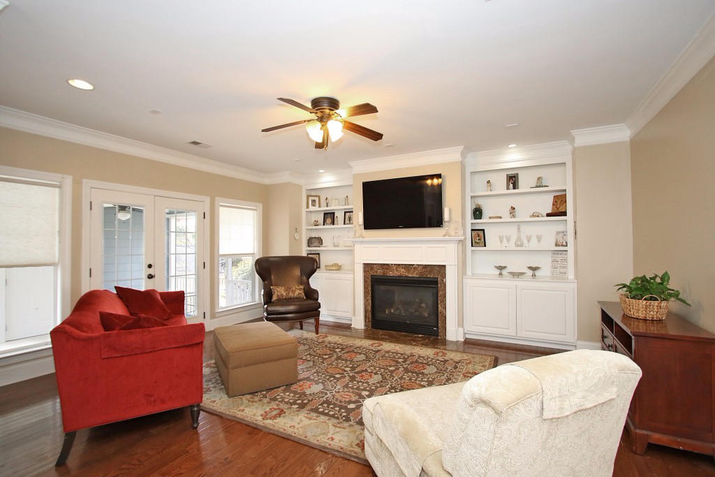 1316 Osmond Road Mount Pleasant, SC 29466 - Photo 14 of 34 Living room 3