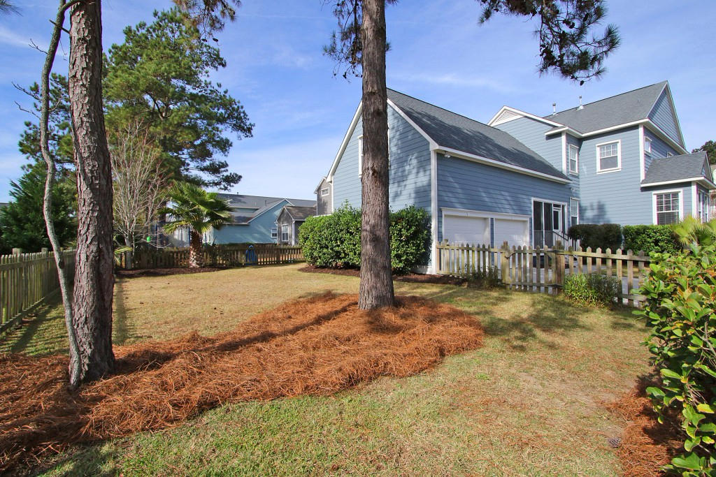 1316 Osmond Road Mount Pleasant, SC 29466 - Photo 32 of 34 Back Yard