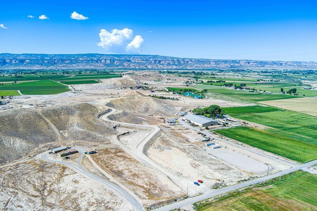 1655 O Road Loma, CO 81524 - Photo 6 of 19 a view of a pathway with a ocean view