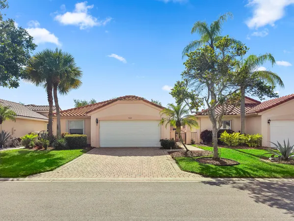 $415,000 | 5122 Corbel Lake Way, Boynton Beach, FL 33437