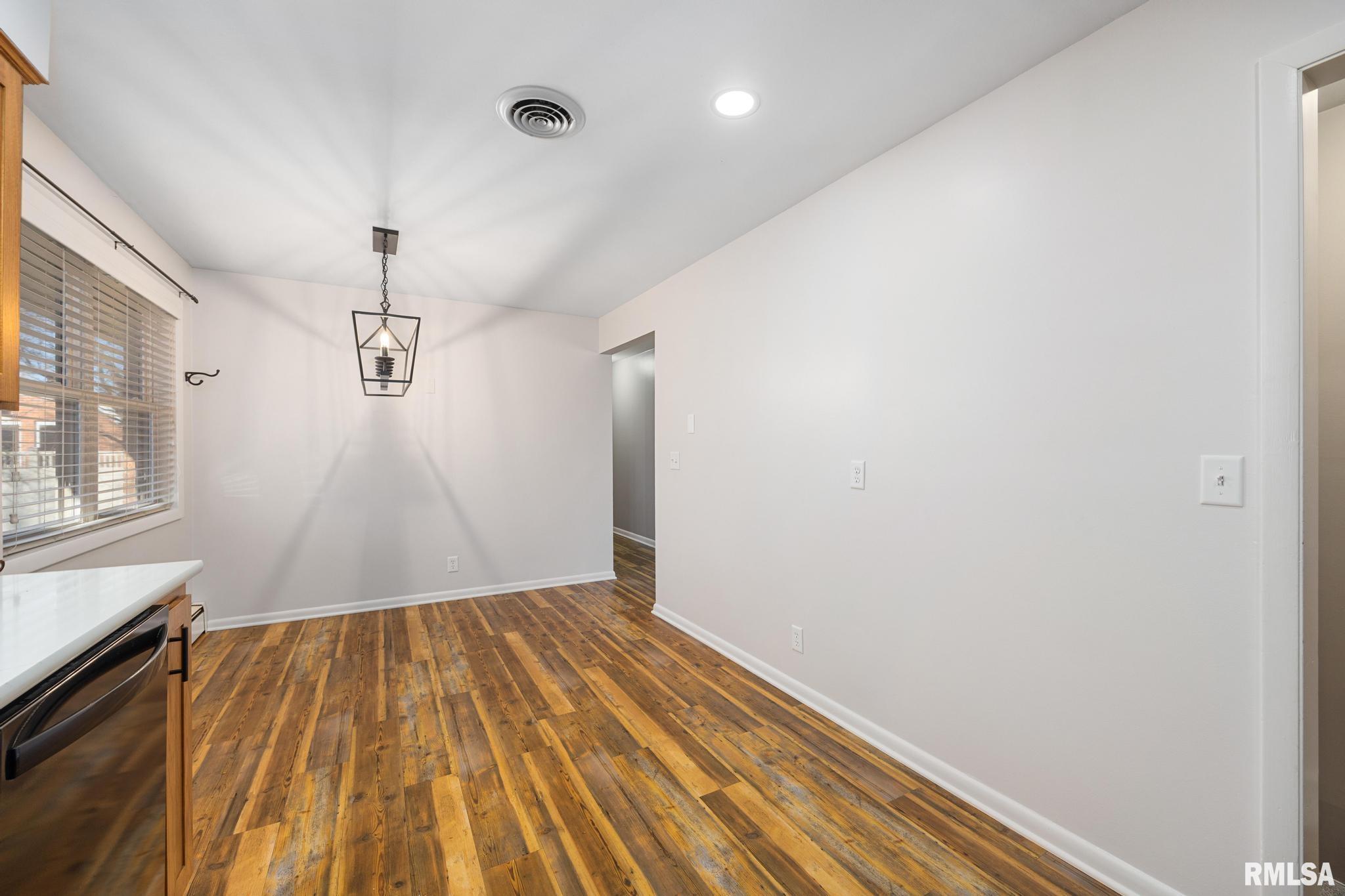 525 Brentwood Road Morton, IL 61550 - Photo 14 of 36