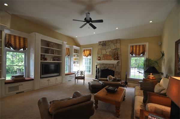15 Orchard Road Southborough, MA 01772 - Photo 11 of 30 Gallery Image 11