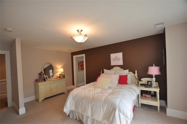 15 Orchard Road Southborough, MA 01772 - Photo 21 of 30 Gallery Image 21