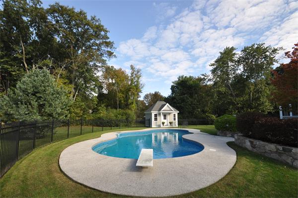 15 Orchard Road Southborough, MA 01772 - Photo 28 of 30 Gallery Image 28