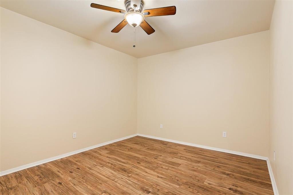 231 Del Rio Drive Hewitt, TX 76643 - Photo 29 of 36 Gallery Image 29