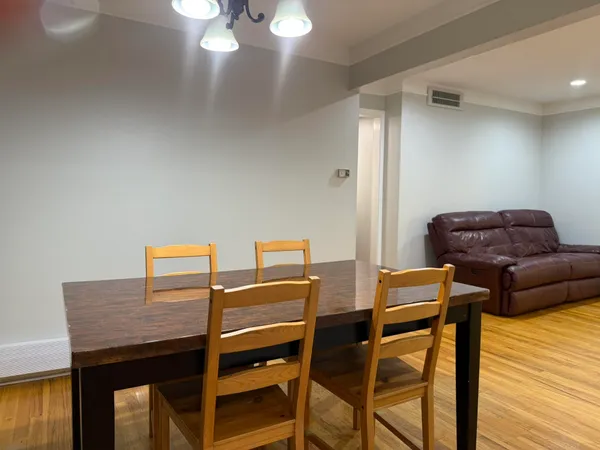 $2,100 | 1253 Island Drive, Unit 102, Ann Arbor, MI 48105