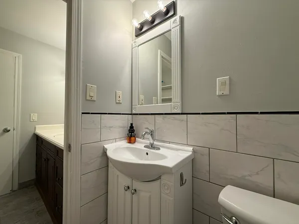 $2,100 | 1253 Island Drive, Unit 102, Ann Arbor, MI 48105