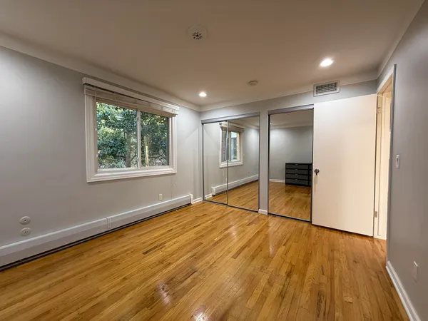 $2,100 | 1253 Island Drive, Unit 102, Ann Arbor, MI 48105