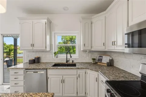 $509,000 | 20803 South Skyview Lane, Spring Hill, KS 66083