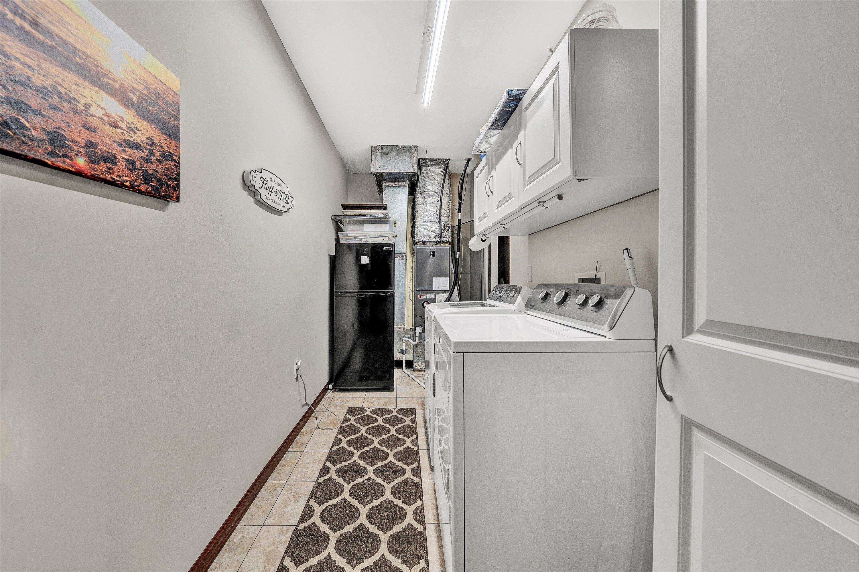1615 Morewood Road Hardy, VA 24101 - Photo 28 of 46 a utility room with dryer and washer