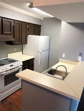 $825 | 17331 Red Oak Drive, Unit 32, Houston, TX 77090