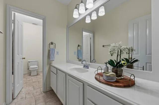 $825,000 | 5313 Concho Creek Bend, Austin, TX 78735