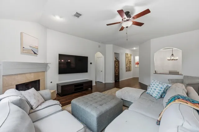 $825,000 | 5313 Concho Creek Bend, Austin, TX 78735