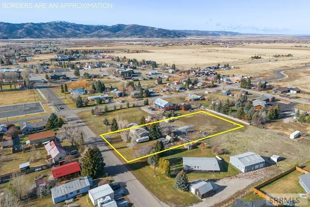 $1,100,000 | 135 East Birch Street, Victor, ID 83455