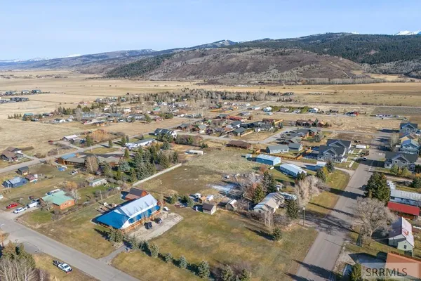 $1,100,000 | 135 East Birch Street, Victor, ID 83455