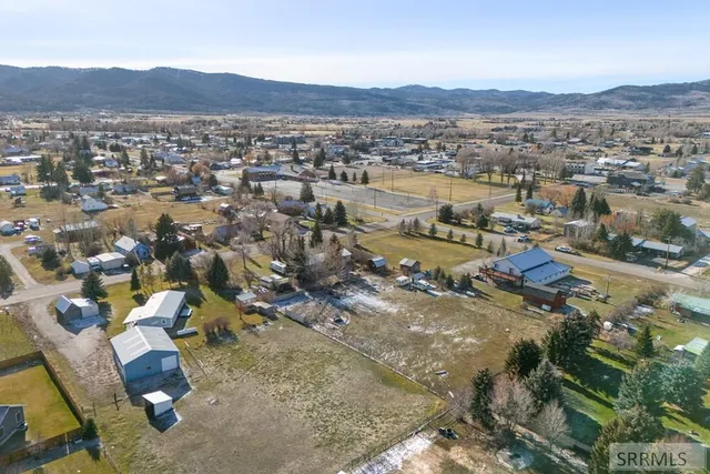 $1,100,000 | 135 East Birch Street, Victor, ID 83455