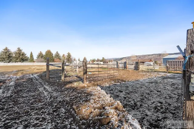$1,100,000 | 135 East Birch Street, Victor, ID 83455