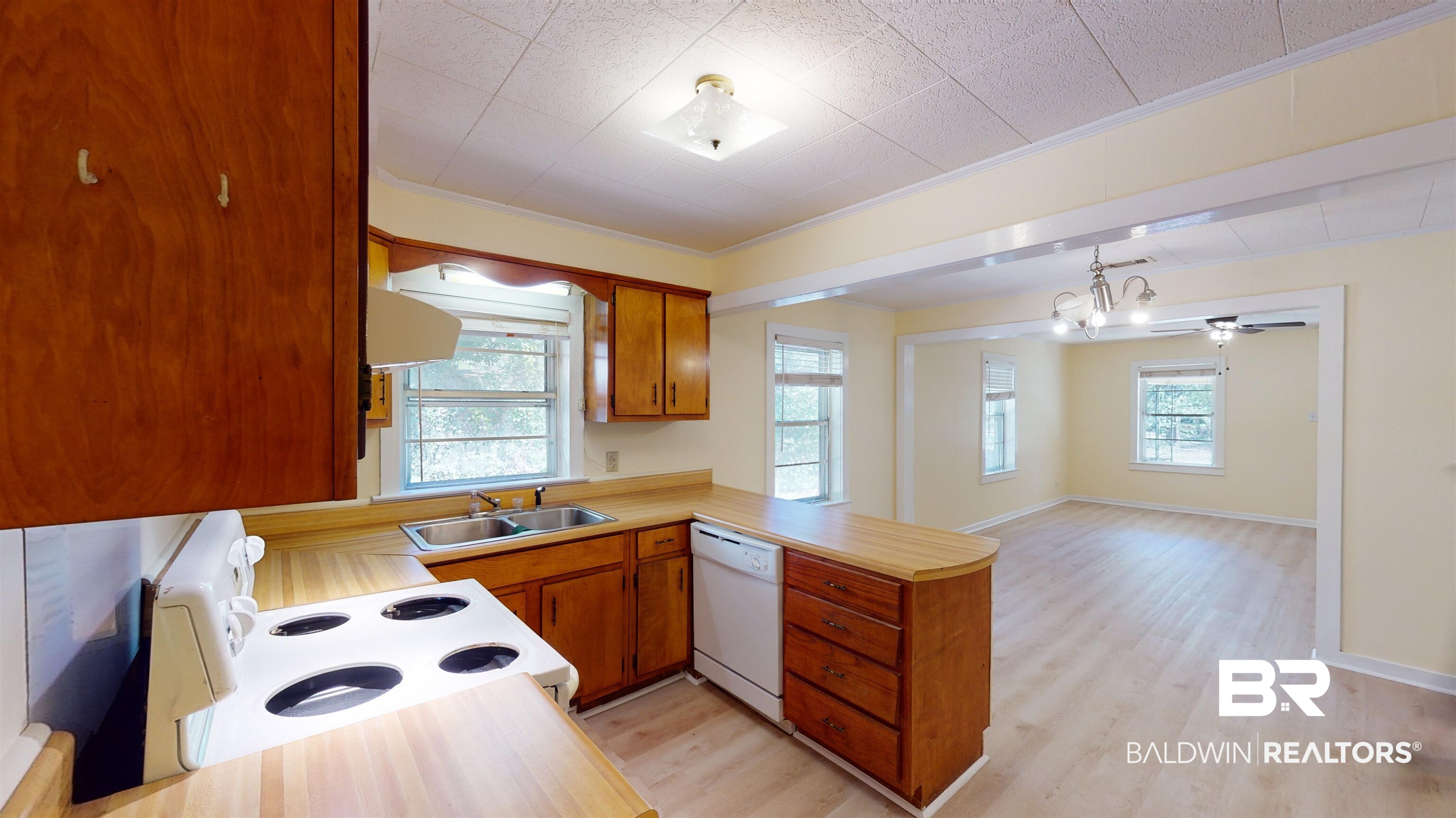 4100 Oak Ridge Avenue Mobile, AL 36619 - Photo 7 of 25
