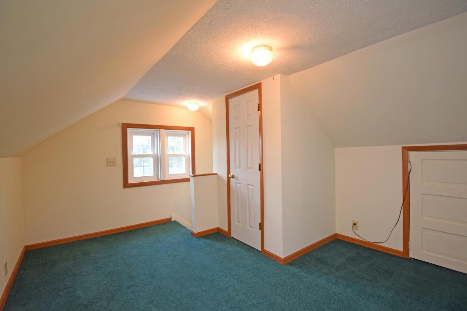 711 3rd Street Reading, OH 45215 - Photo 20 of 32