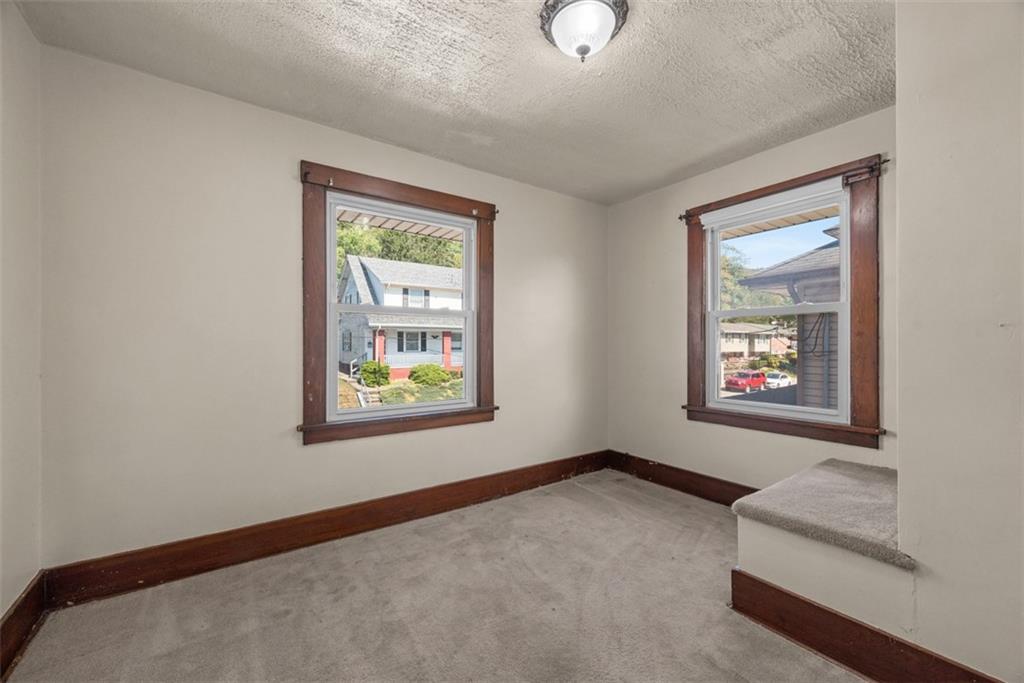 745 6th Street Beaver, PA 15009 - Photo 20 of 36 an empty room with windows