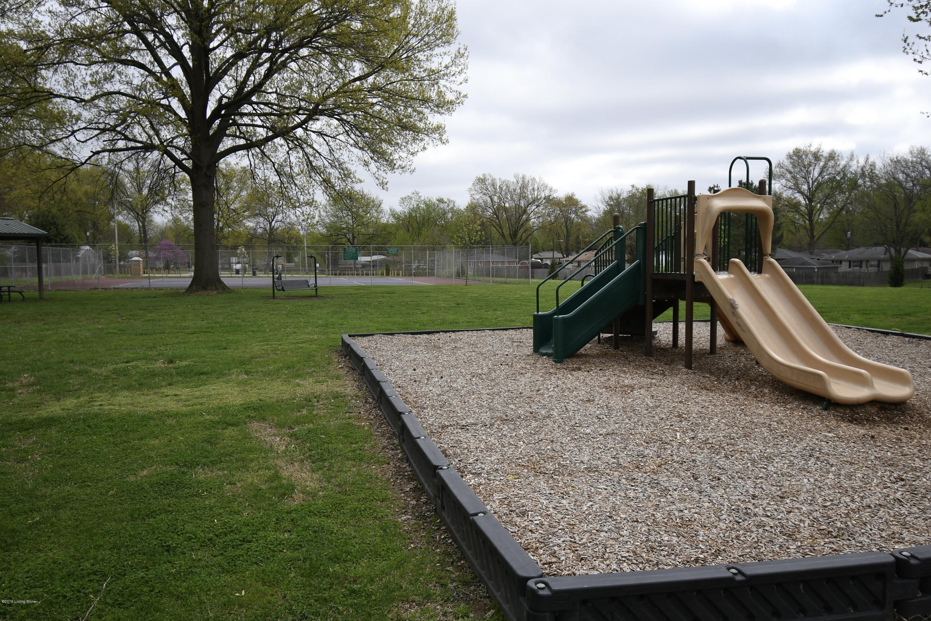 4401 Leeds Road Louisville, KY 40216 - Photo 20 of 25 Playground at Leeds Park