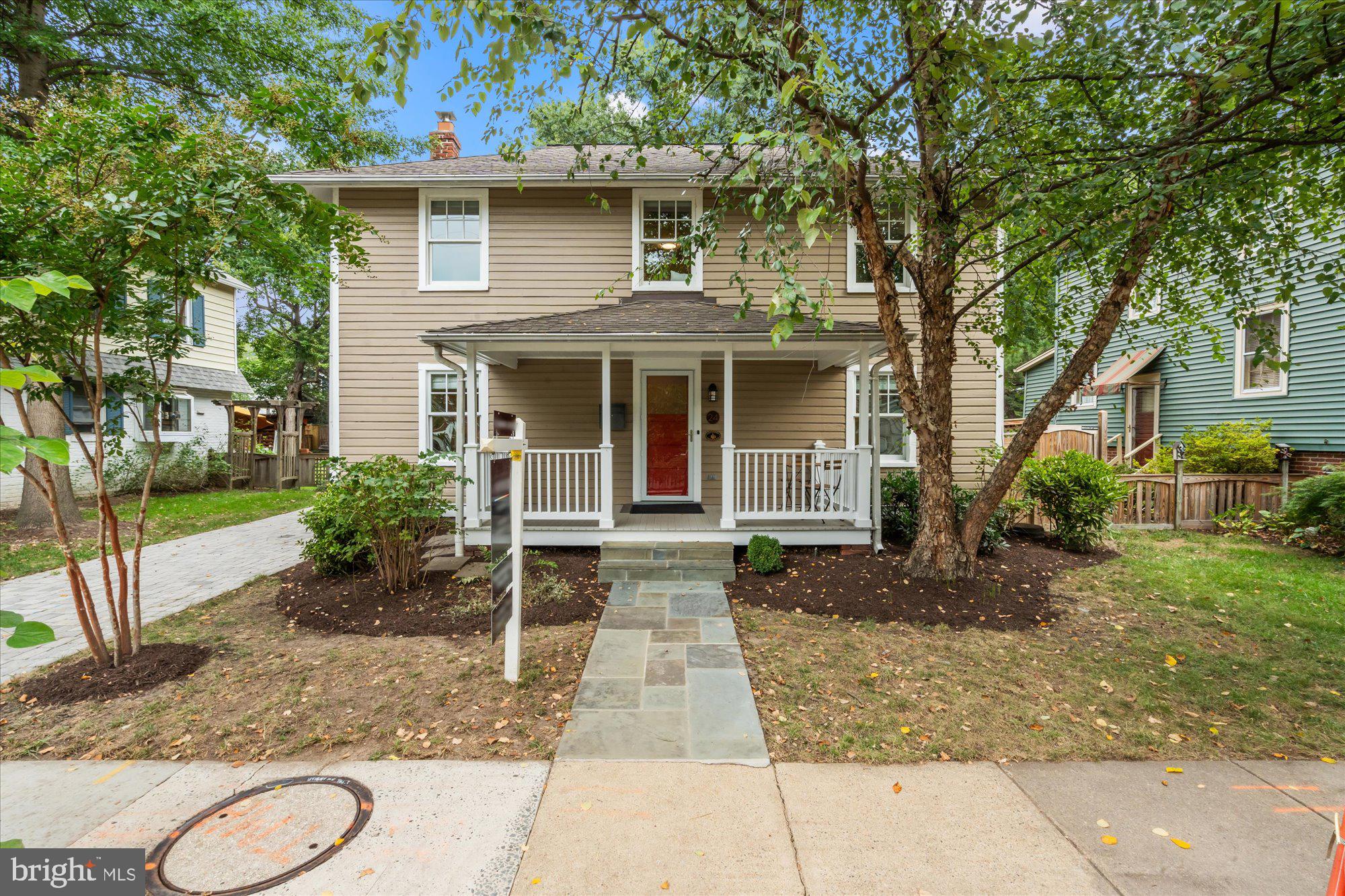 24 East Bellefonte Avenue Alexandria, VA 22301 - Photo 33 of 44