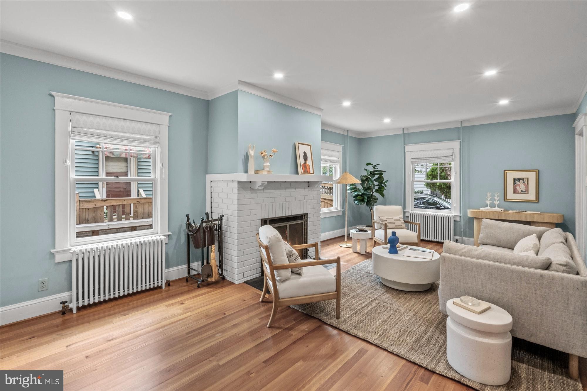 24 East Bellefonte Avenue Alexandria, VA 22301 - Photo 4 of 44