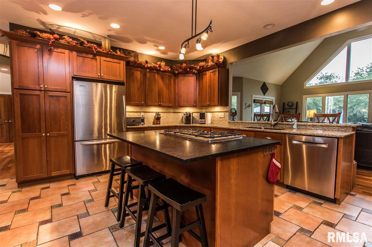 8322 West Robertson Road Edwards, IL 61528 - Photo 14 of 35 Gallery Image 14