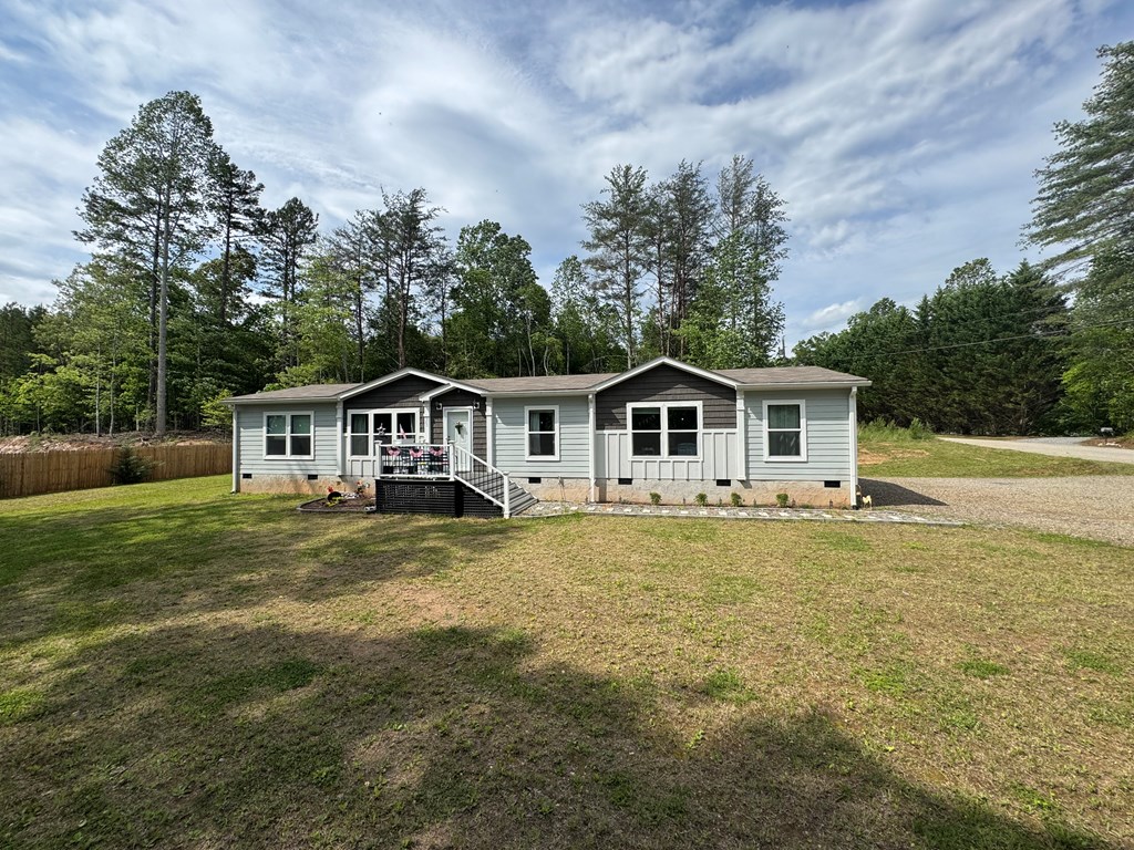 35 Bergan Moore Road Murphy, NC 28906 - Photo 17 of 18 a front view of a house with a yard