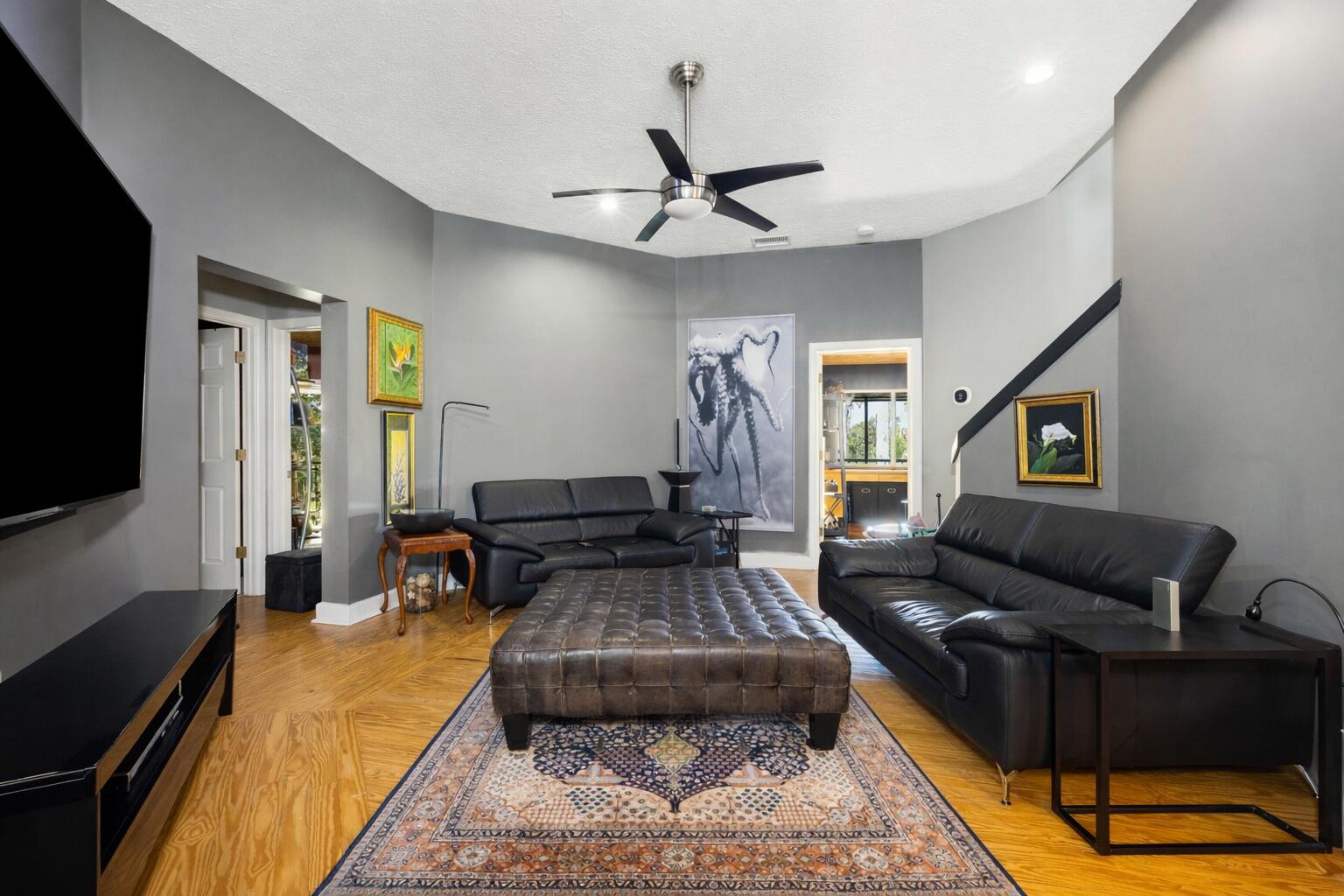 535 Southwest Linden Street Stuart, FL 34997 - Photo 15 of 68 Image Jan 12, 2026, 08_27_33 PM