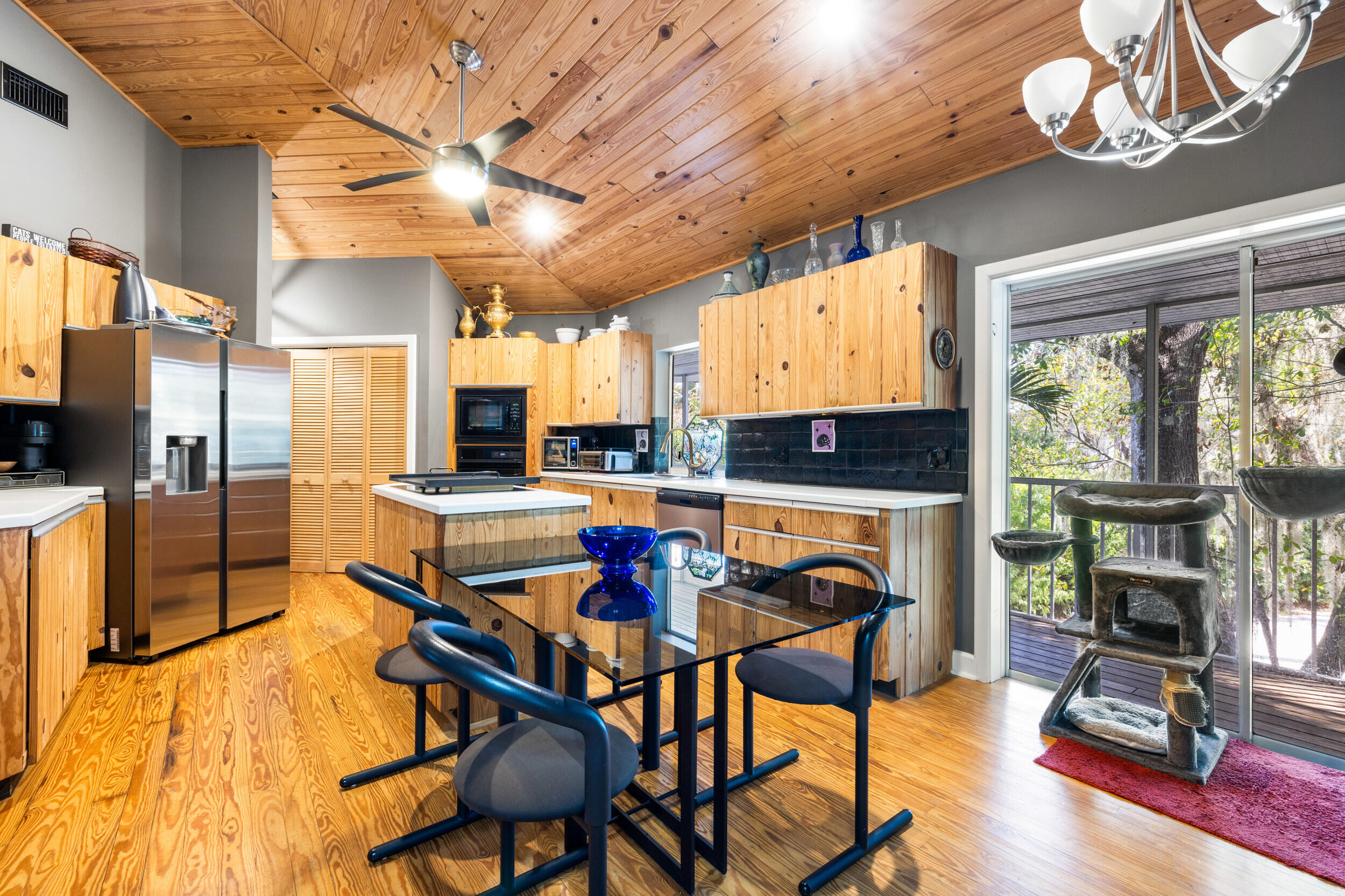 535 Southwest Linden Street Stuart, FL 34997 - Photo 19 of 68 16_et6a4013