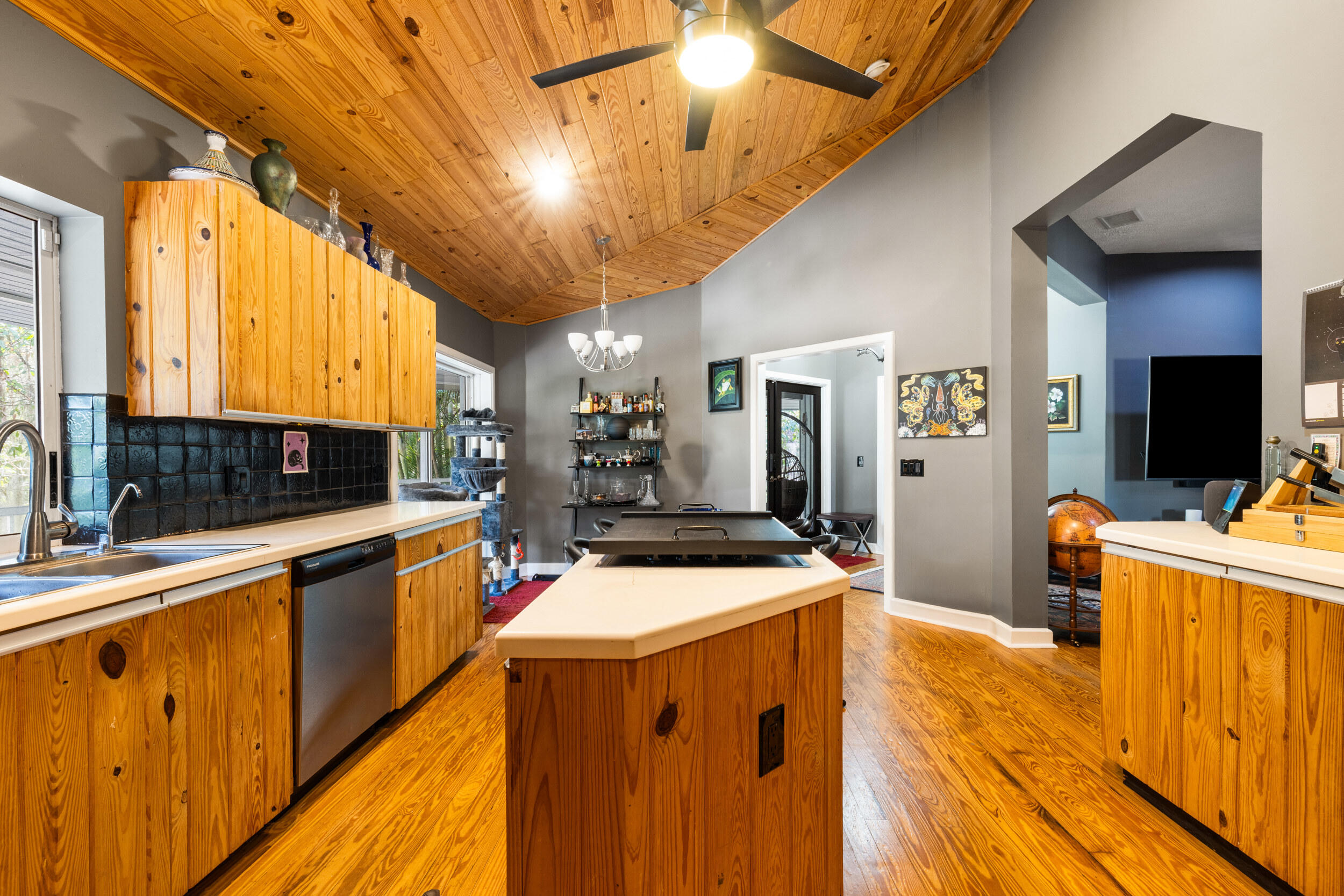 535 Southwest Linden Street Stuart, FL 34997 - Photo 23 of 68 18_et6a4032