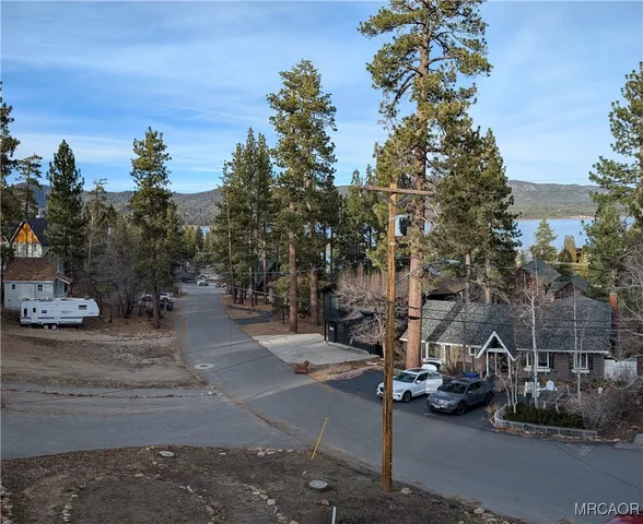 $525,000 | 560 Talmadge Road, Big Bear Lake, CA 92315