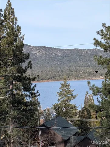 $525,000 | 560 Talmadge Road, Big Bear Lake, CA 92315