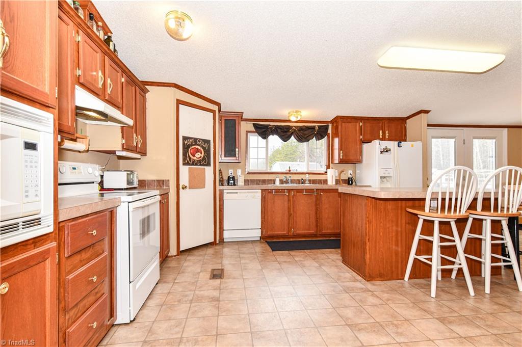 1001 Grogan Road Stoneville, NC 27048 - Photo 12 of 50 Gallery Image 12