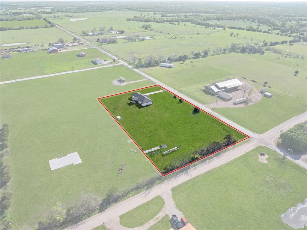 1706 County Road Sumner, TX 75486 - Photo 2 of 28