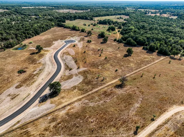 $180,000 | 264 Feder Way Point, West Point, TX 78963