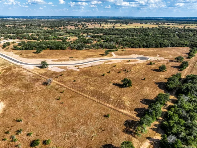 $180,000 | 264 Feder Way Point, West Point, TX 78963