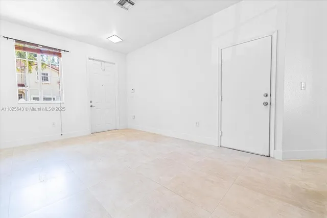 $419,900 | 21007 Northwest 14th Place, Unit 351, Miami Gardens, FL 33169