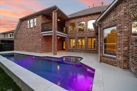 $925,000 | 6211 Alameda Point Lane, Houston, TX 77041