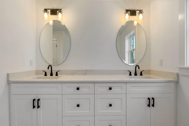 $1,399,999 | 16 Briar Road, Hampton, NH 03842