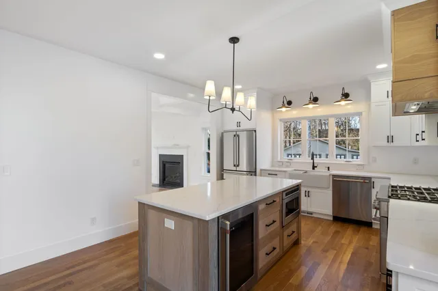 $1,399,999 | 16 Briar Road, Hampton, NH 03842