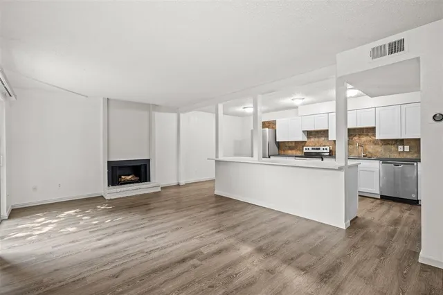 $294,000 | 2610 Custer Parkway, Unit D, Richardson, TX 75080