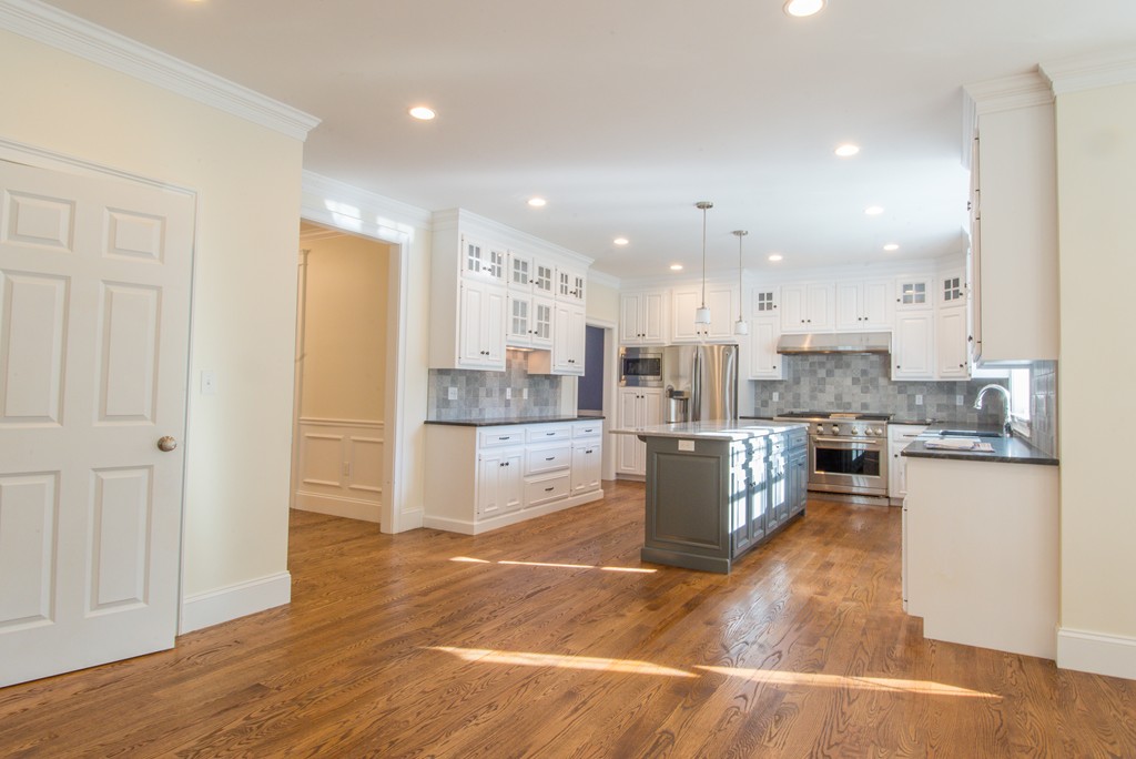 46 Border Road Needham, MA 02492 - Photo 8 of 30 Gallery Image 8