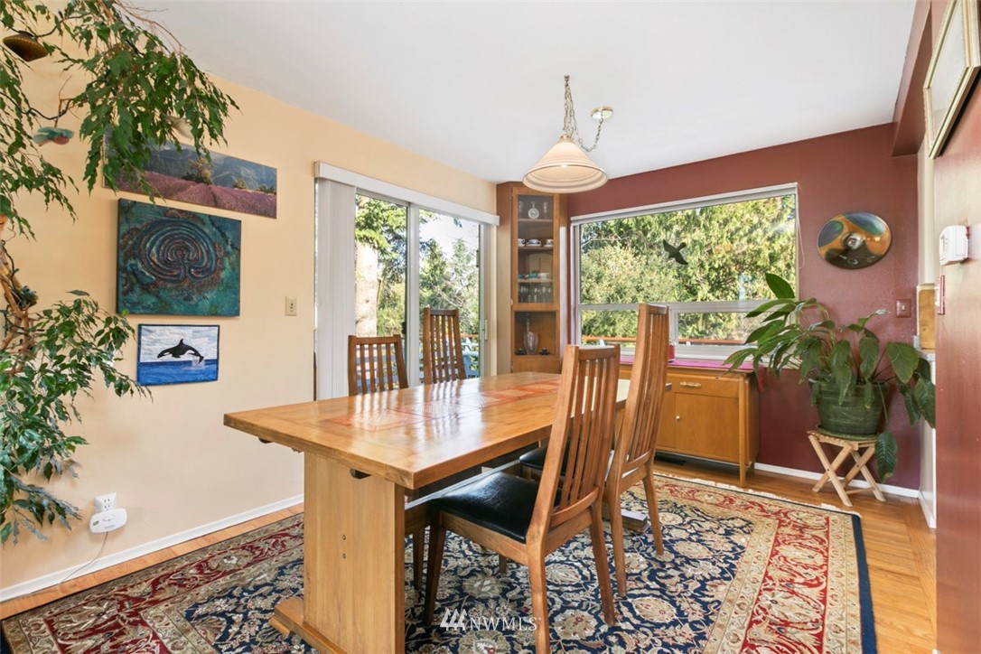 9802 45th Avenue Southwest Seattle, WA 98136 - Photo 10 of 25 Gallery Image 10