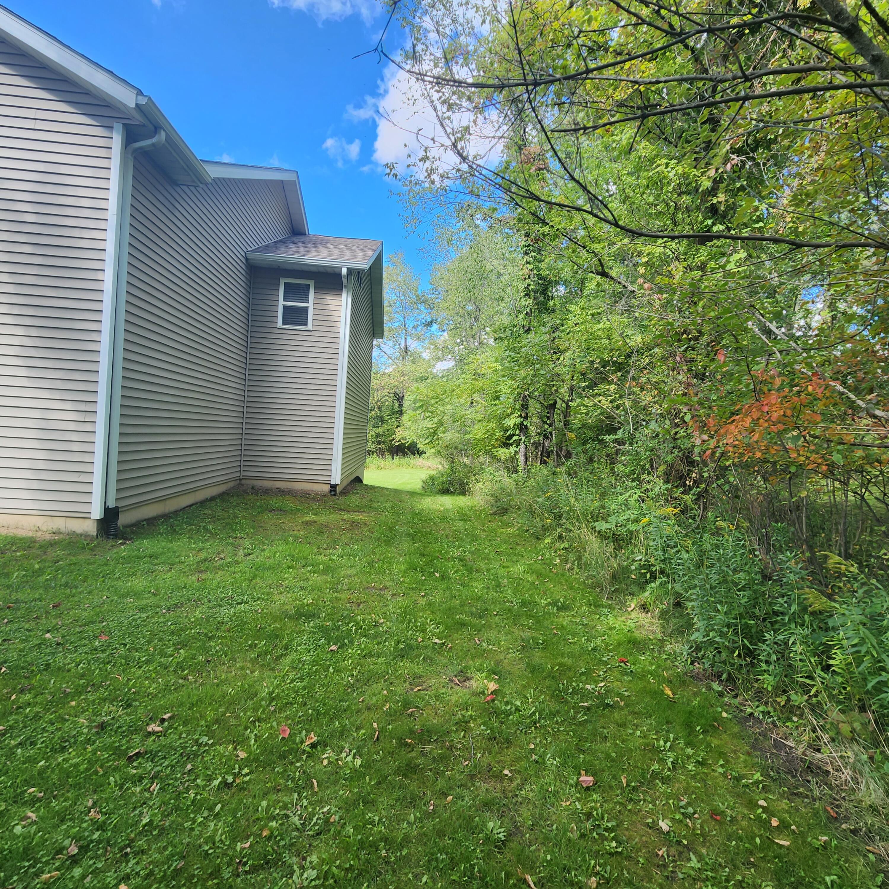 10396 Peck Lake Road Lowell, MI 49331 - Photo 7 of 70 20230914_151908