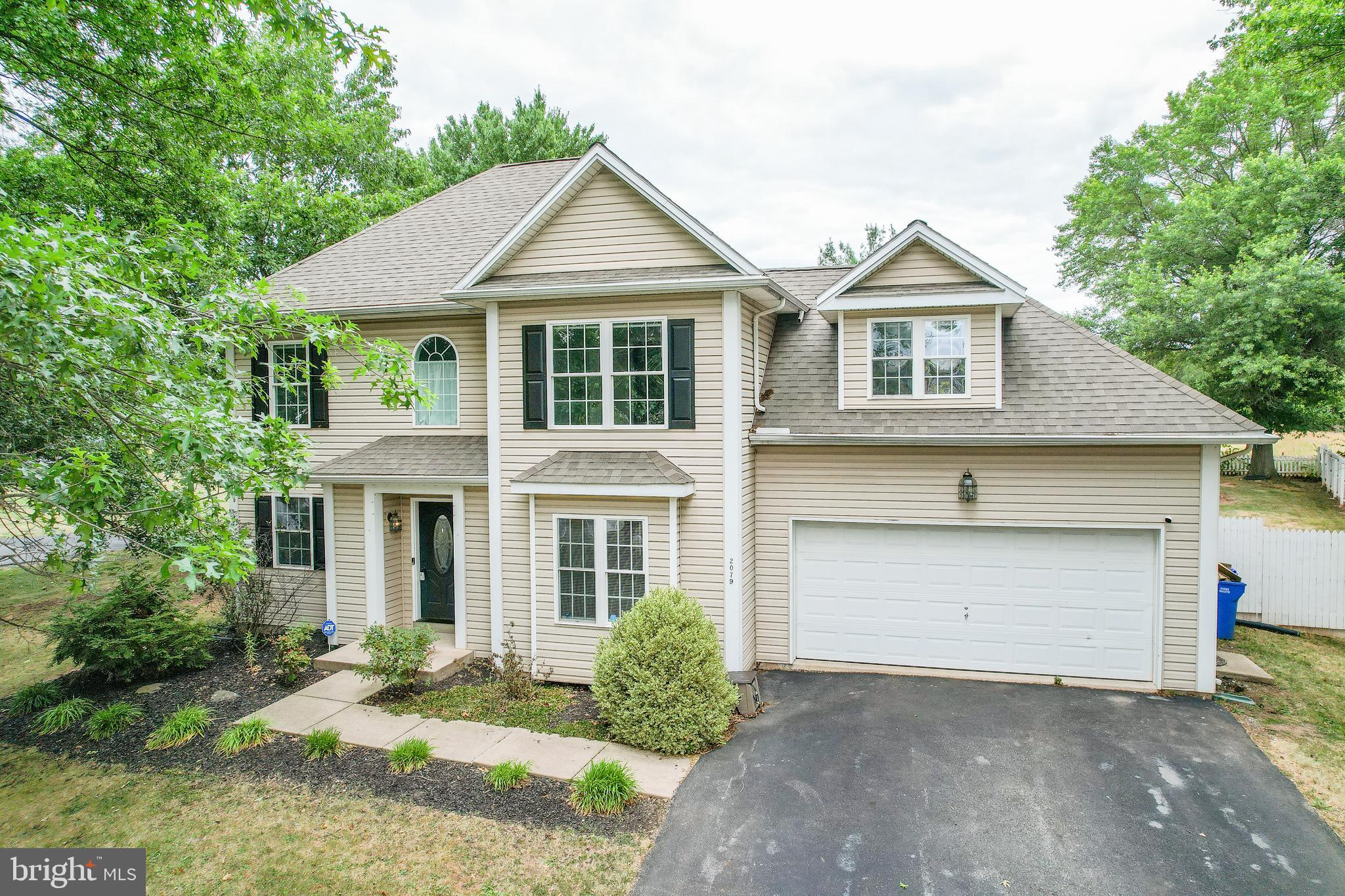 2079 Greenbriar Road York, PA 17404 - Photo 1 of 47