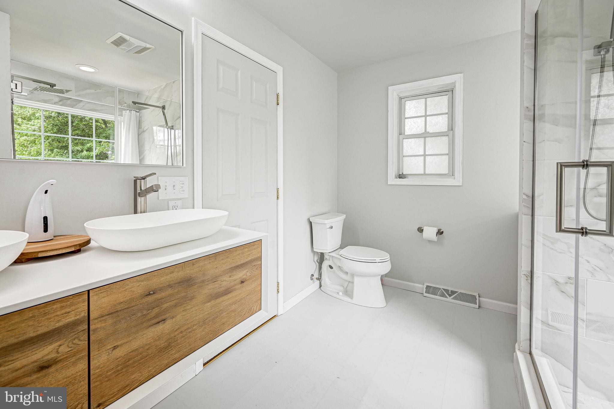 2079 Greenbriar Road York, PA 17404 - Photo 24 of 47