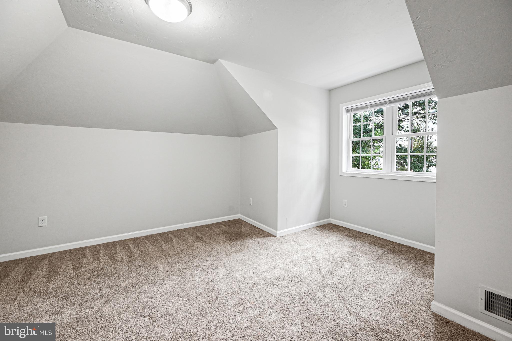 2079 Greenbriar Road York, PA 17404 - Photo 28 of 47