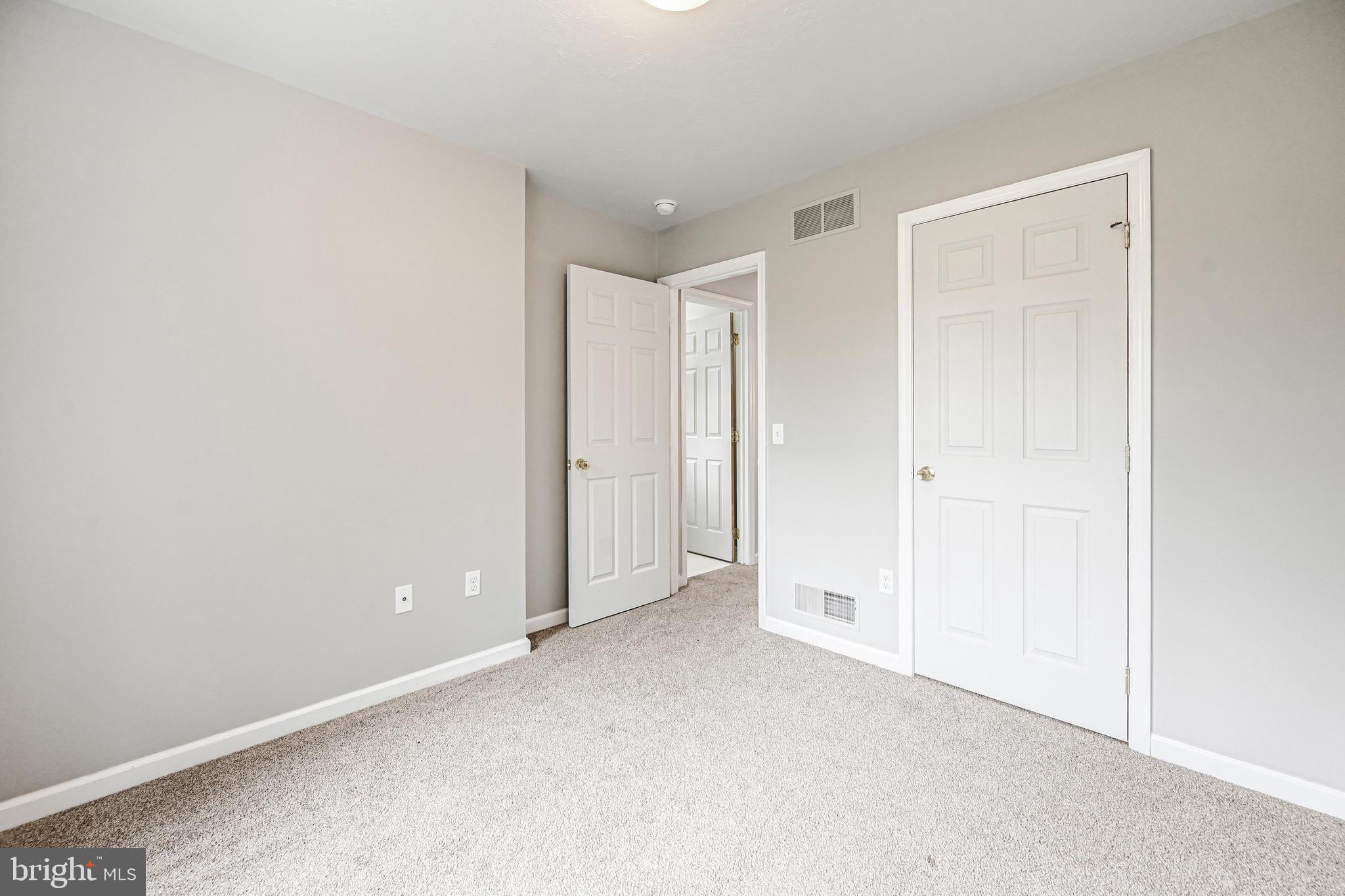 2079 Greenbriar Road York, PA 17404 - Photo 35 of 47